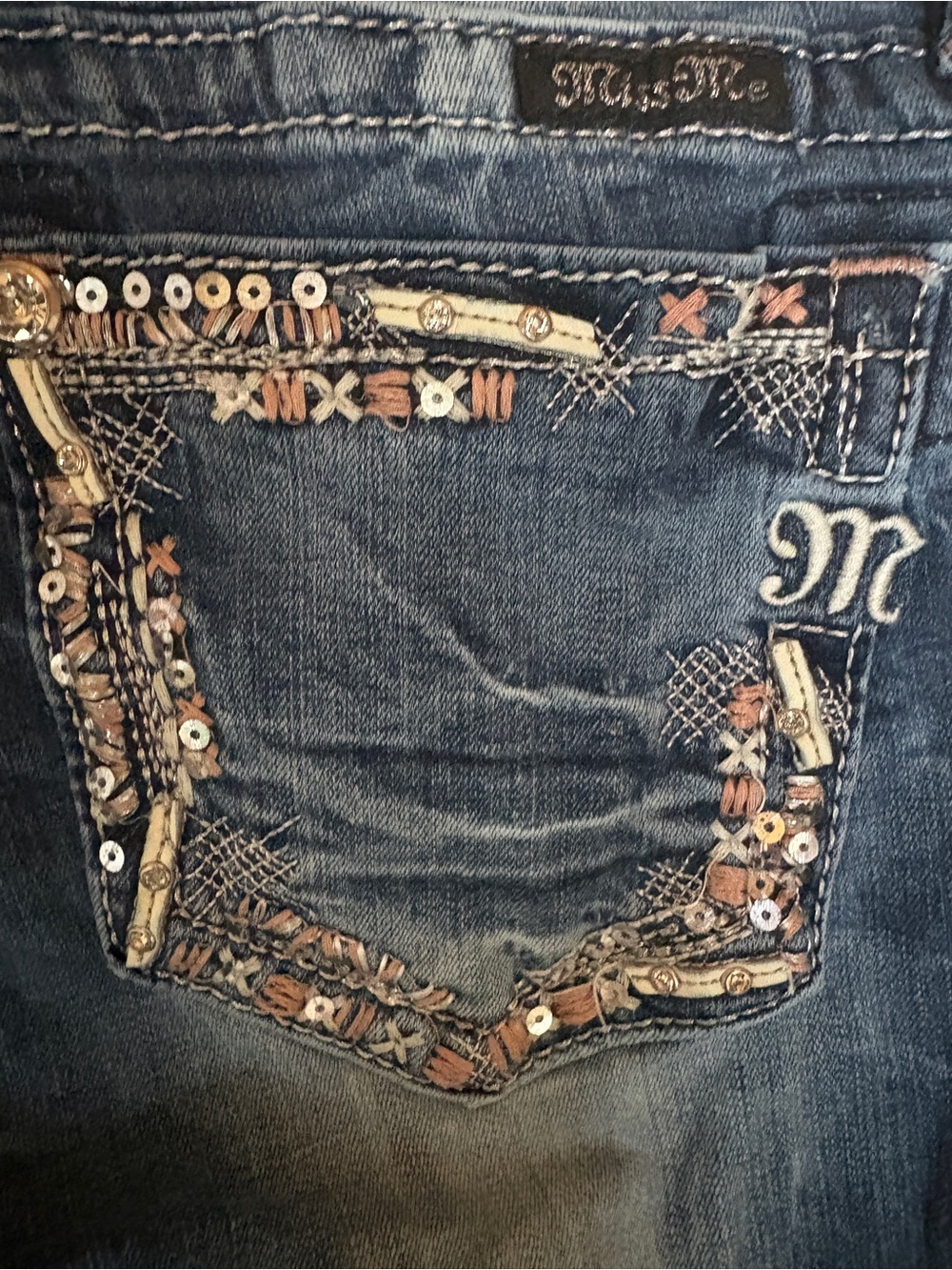 Miss Me Jean Shorts Women’s Curvy Mid-Rise Bermuda Jorts Size 25 10” Bling Y2K - Picture 10 of 16